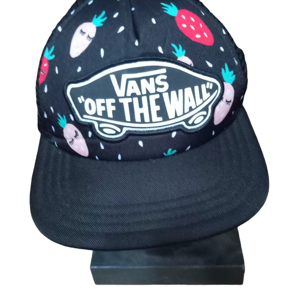 Vans Accessories - NWT Vans girl's Off the Wall black trucker snapback